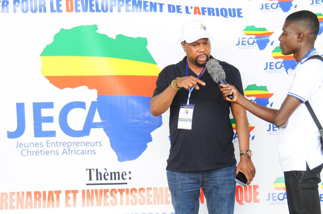Intervention pendant la première édition du forum JECA